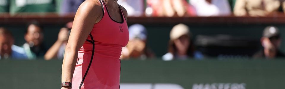 2-1！萨巴伦卡救赛点逆转莱巴 首夺印第安维尔斯冠军+生涯第23冠